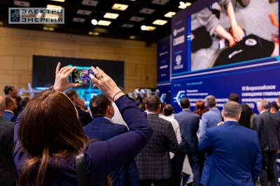 Подробный фоторепортаж о X Международной научно-технической конференции «Развитие и повышение надежности распределительных электрических сетей», СГИЭ и Технической выставке «ЭЭПиР»